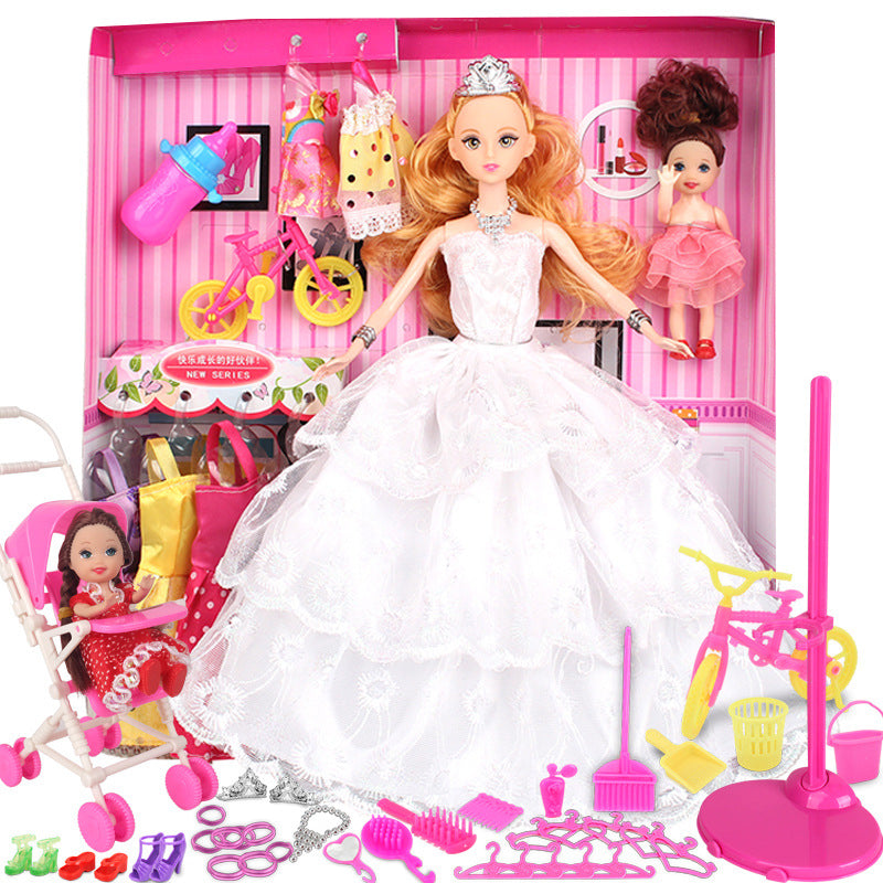 Creative Dress-Up Barbie Playset